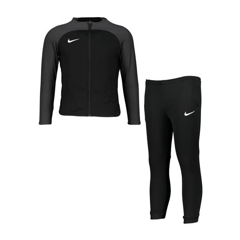 nike trainingsjacke kinder schwarz|Nike fußball trainingsanzüge.